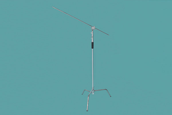 Alquiler de cstand, soporte de luces de fotografia y video en medellin